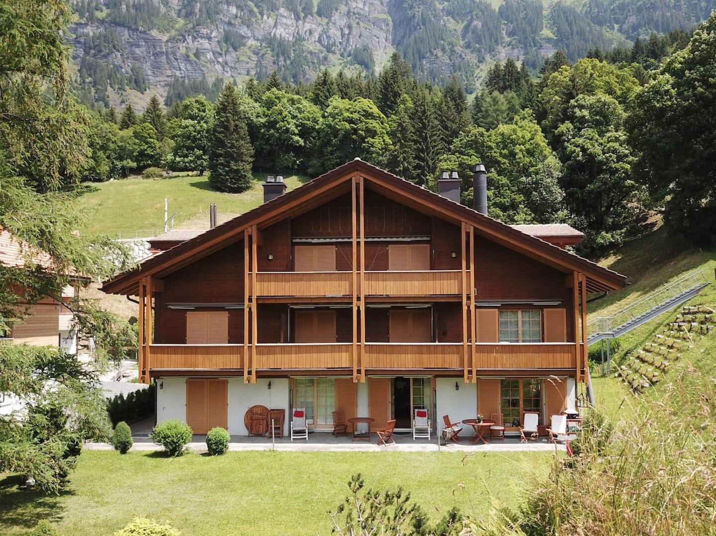 Wengen Holiday Apartment • Luise Studio & Terrace • Wengen Rentals